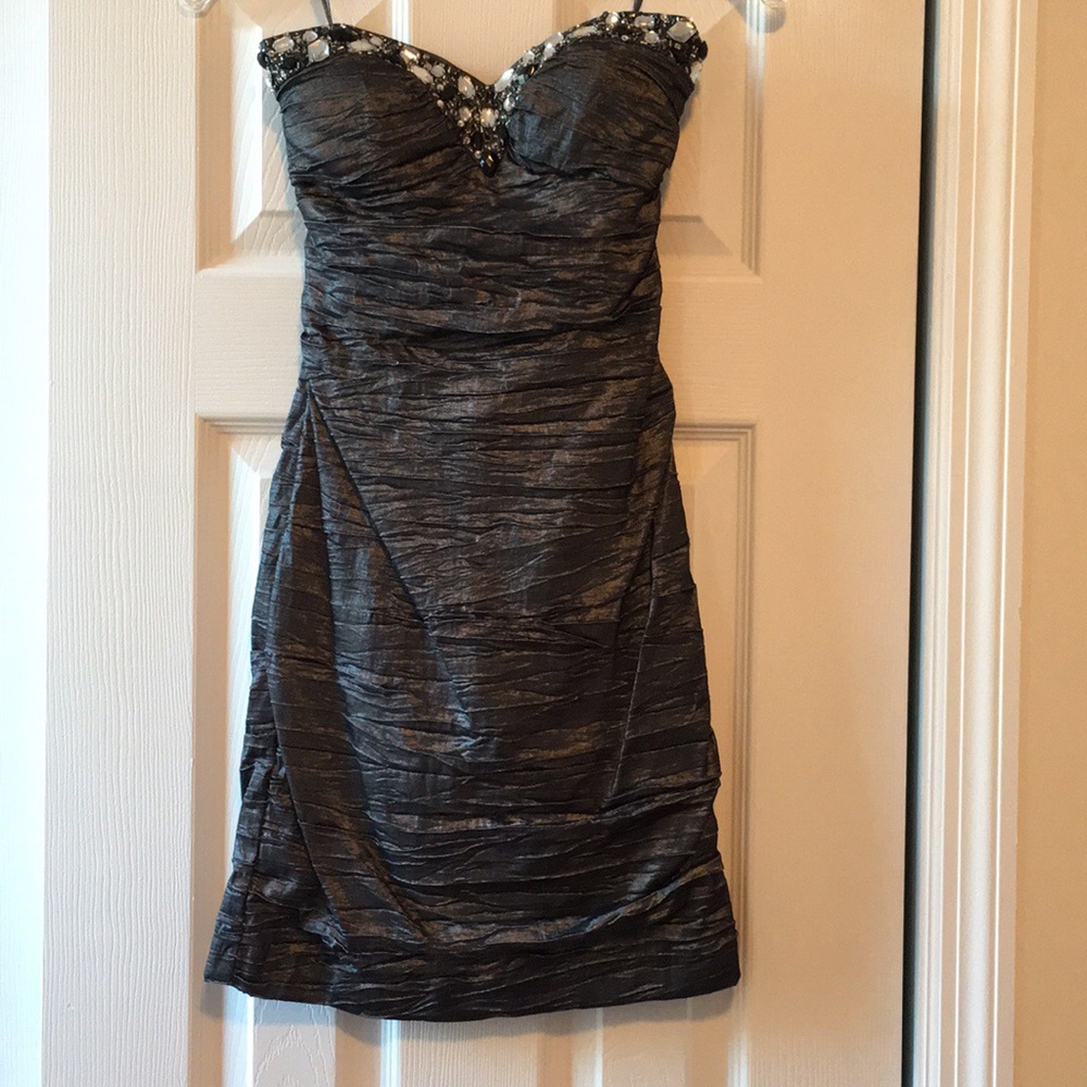 Jump strapless mini dress
